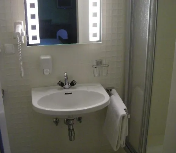 Gasthof Kreuzmayr イン Eferding